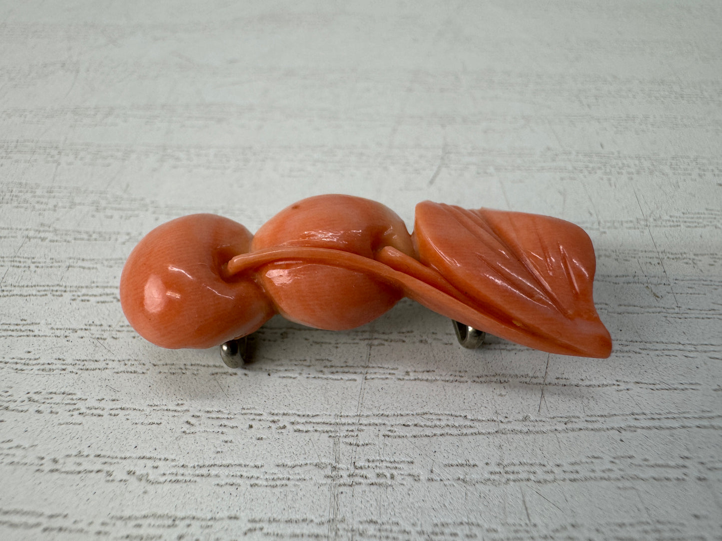 Y10739 OBIDOME Sash clip brooch Tree nut carving Japan antique kimono accessory