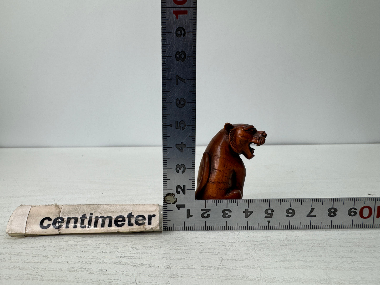 Y10744 NETSUKE Tiger signed Japan antique kimono accessory sagemono fashion