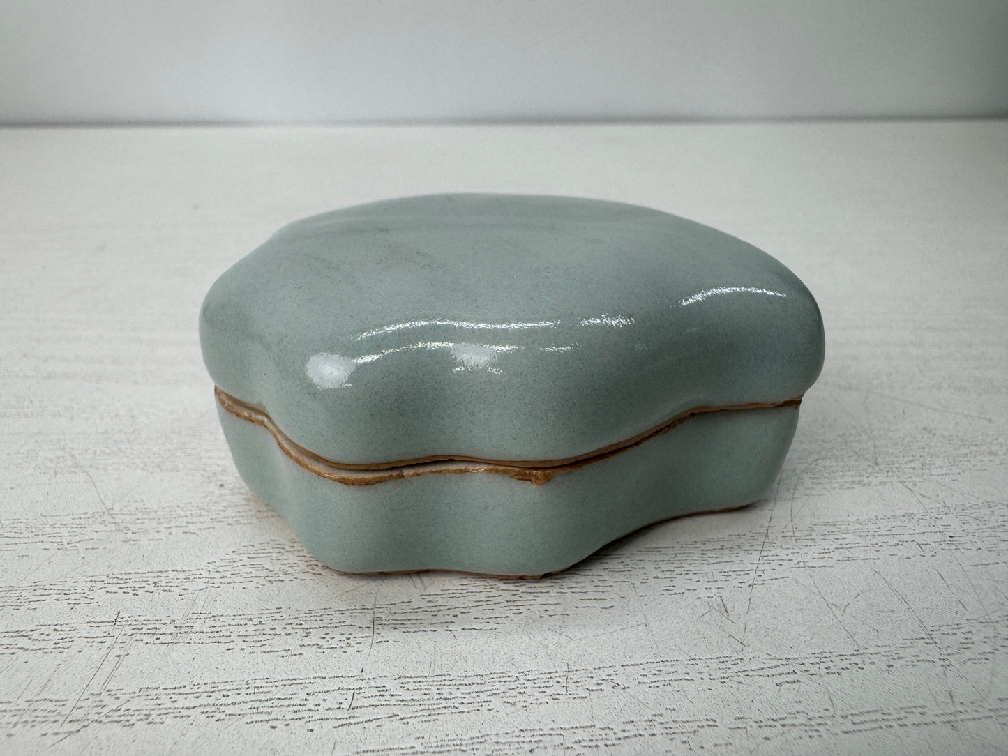 Y10758 BOX Celadon container signed Japan antique incense case fragrance aroma