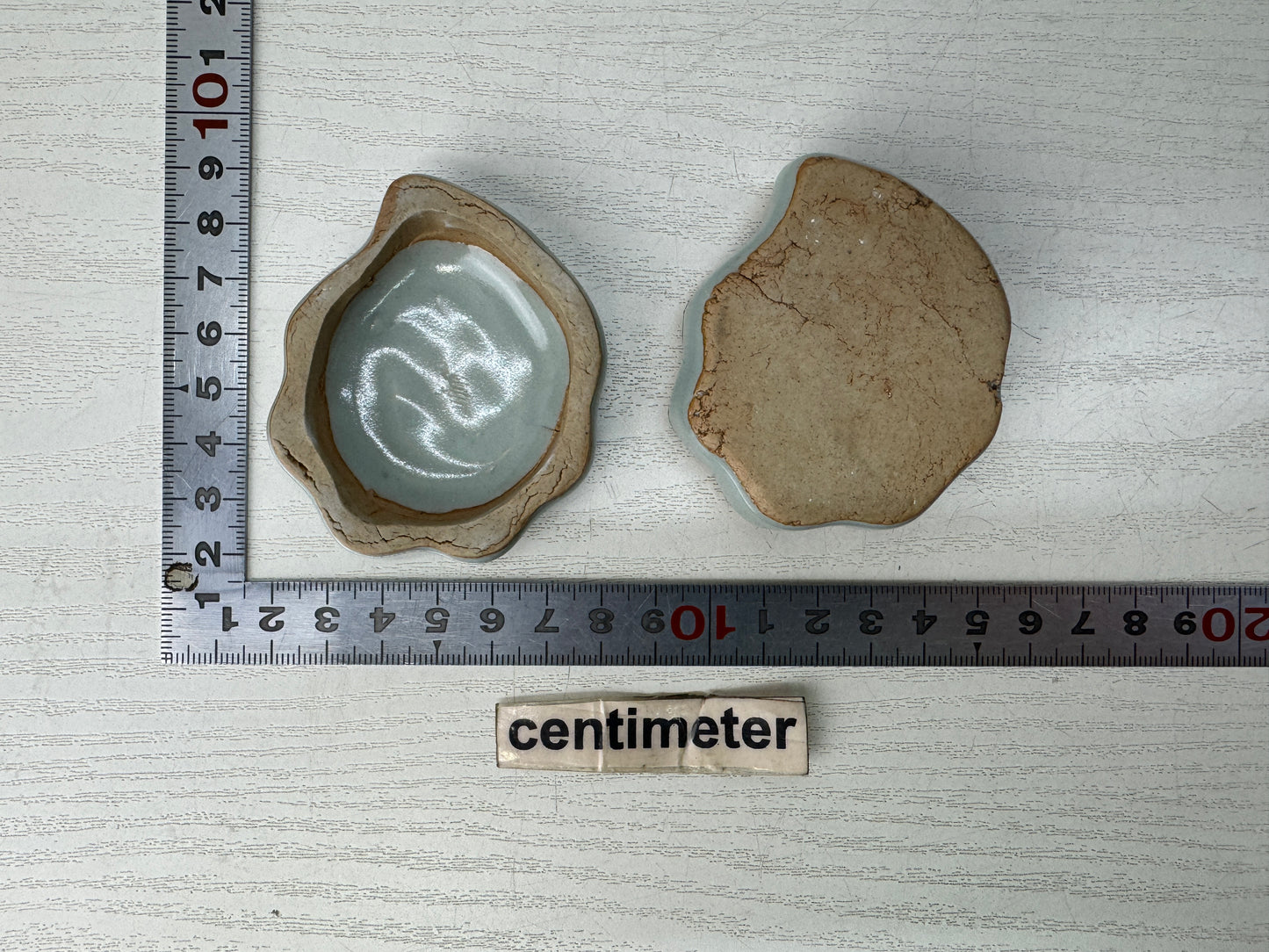 Y10758 BOX Celadon container signed Japan antique incense case fragrance aroma