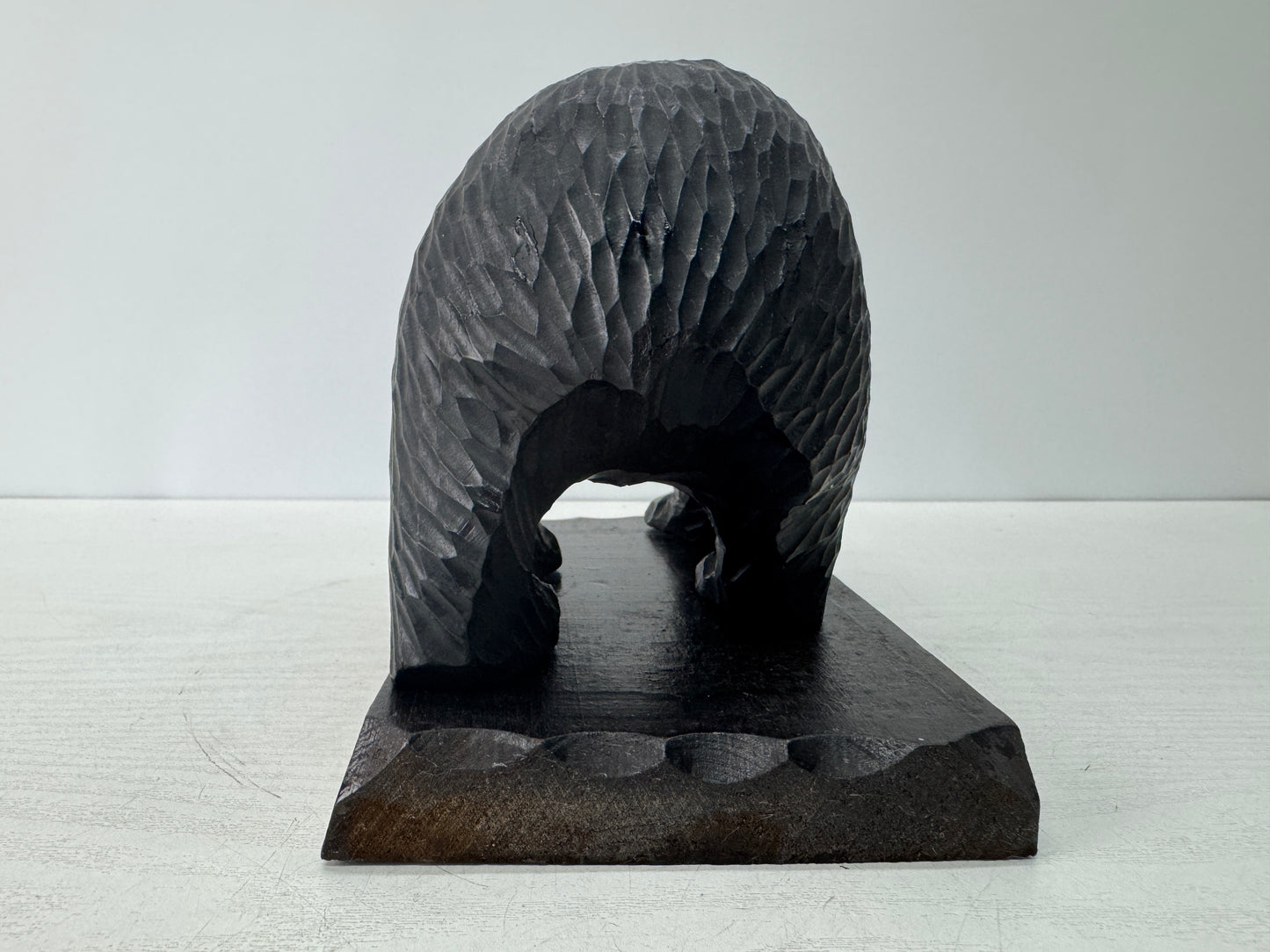 Y10792 OKIMONO wood carving Bear Salmon stand signed Japan antique figurine