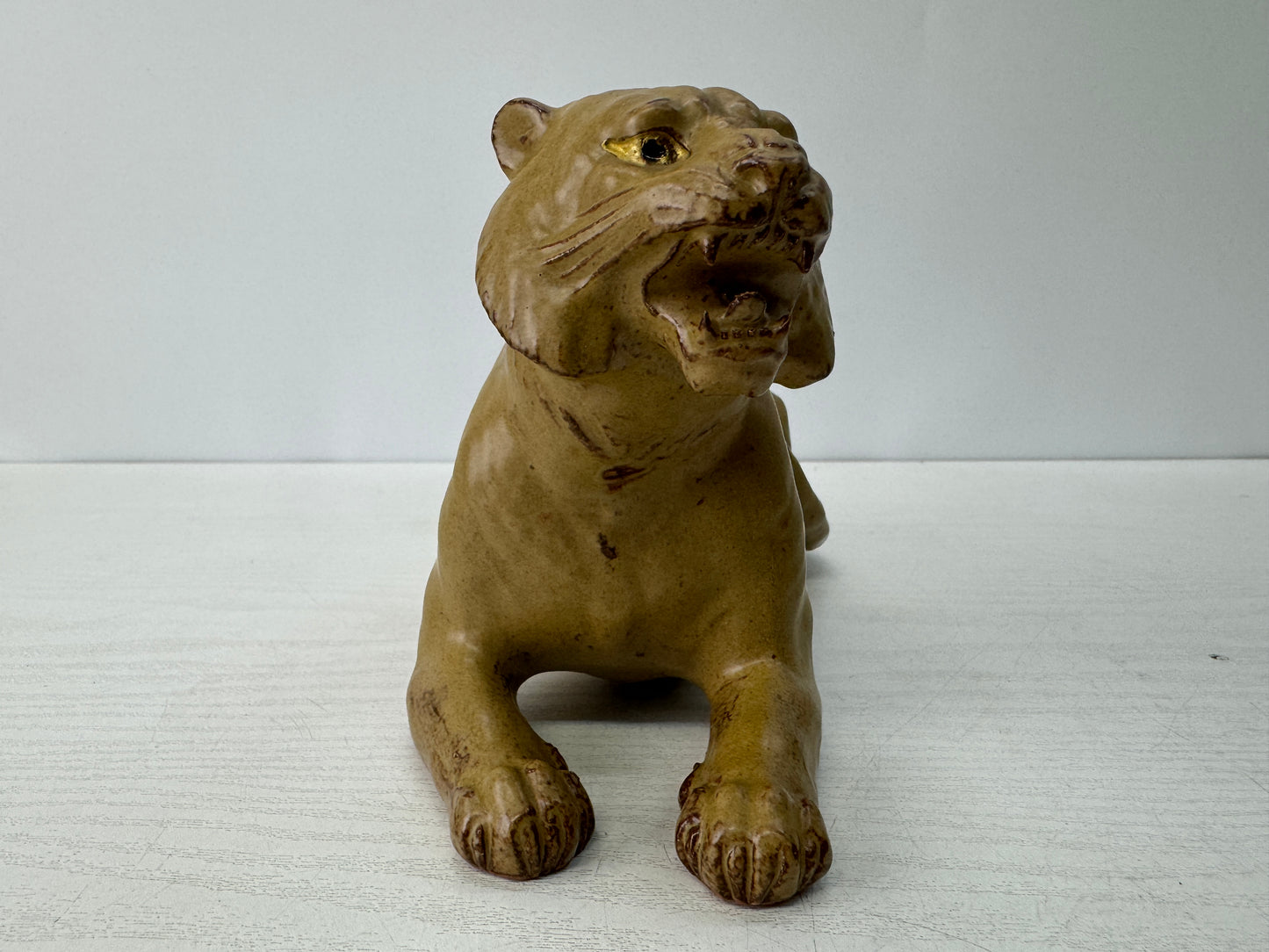 Y10795 OKIMONO Mino-ware Tiger figure signed box Japan antique ornament interior