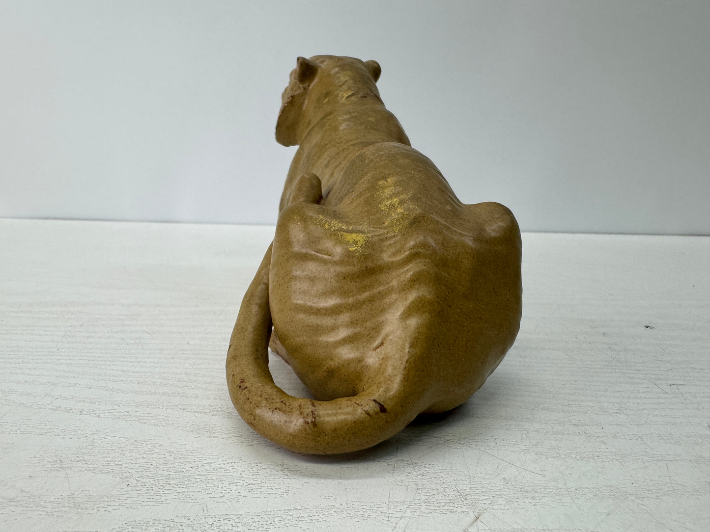 Y10795 OKIMONO Mino-ware Tiger figure signed box Japan antique ornament interior
