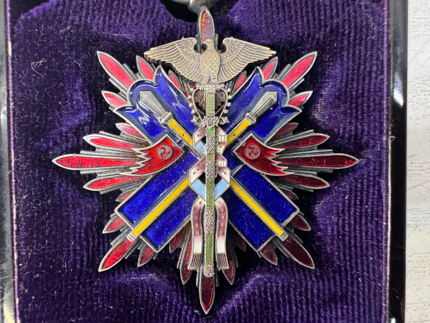 Y10799 KUNSHO 5th Class Order of the Golden Kite box antique military medal