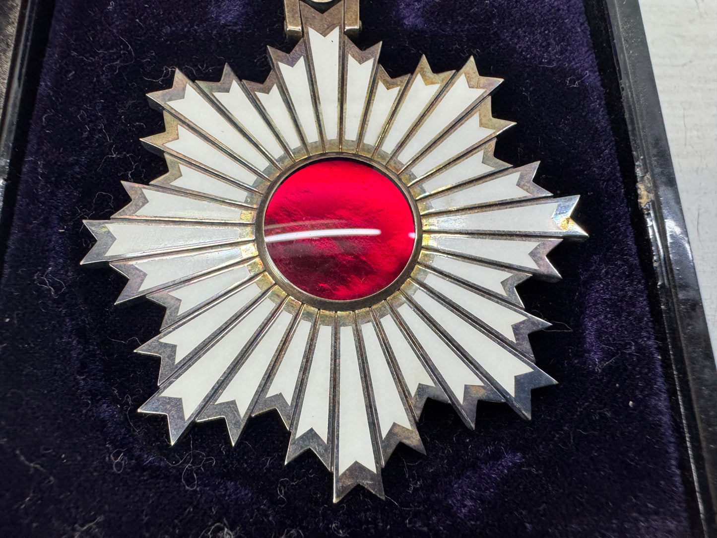 Y10800 KUNSHO 3rd Class Order of the Rising Sun box Japan antique military medal