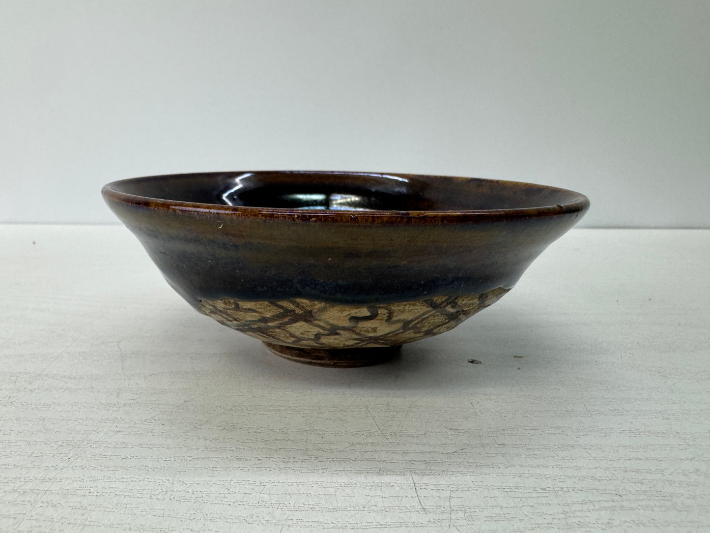 Y10813 CHAWAN Kurooribe-ware flat bowl signed box Japan antique tea ceremony cup