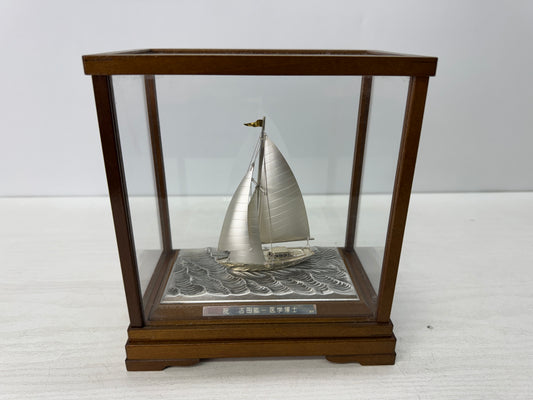 Y10817 OKIMONO Silver Yacht signed glass case Japan antique ornament interior