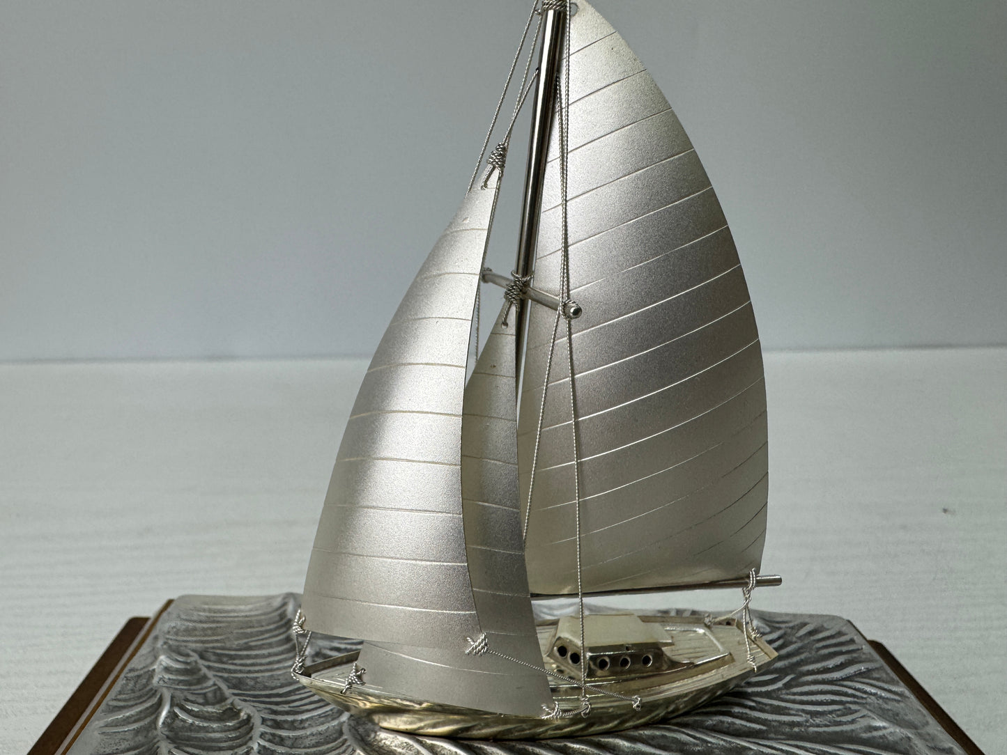 Y10817 OKIMONO Silver Yacht signed glass case Japan antique ornament interior