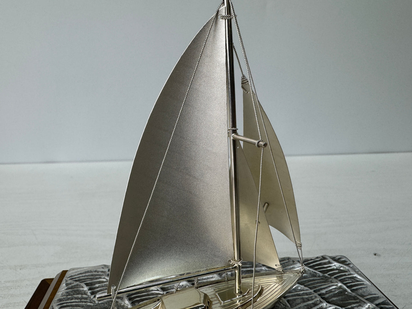 Y10817 OKIMONO Silver Yacht signed glass case Japan antique ornament interior
