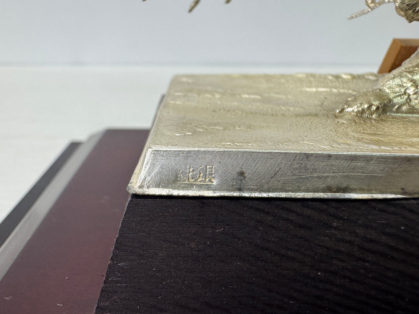 Y10819 OKIMONO Solid Silver Pine Crane signed glass case Japan antique ornament