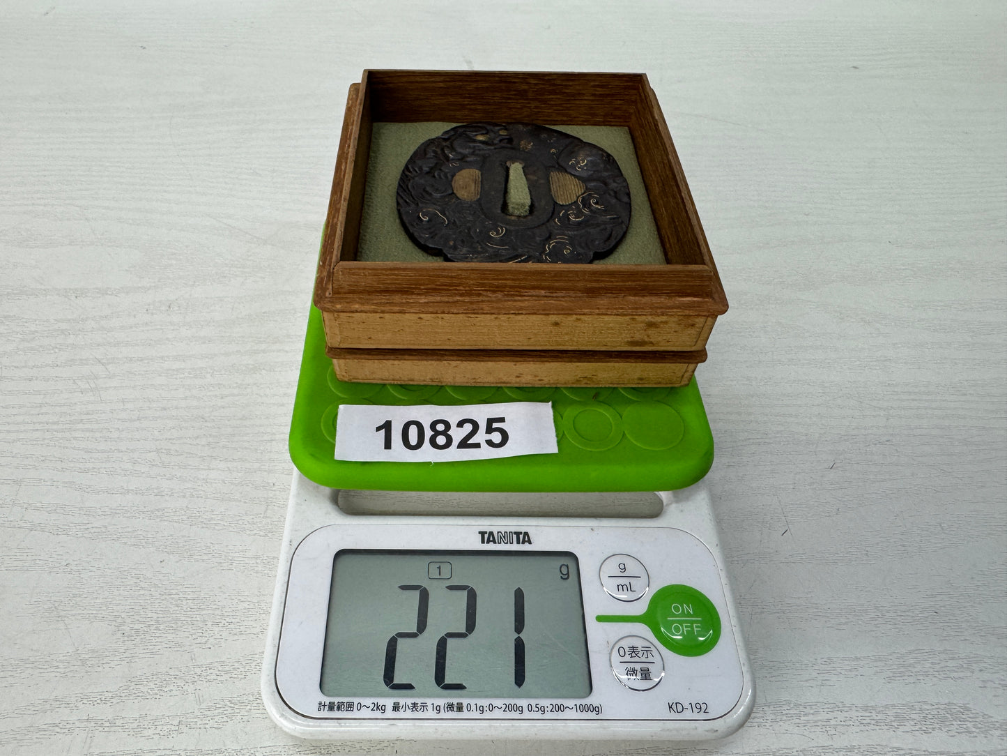 Y10825 TSUBA Iron sword guard inlay box Japan antique samurai katana koshirae