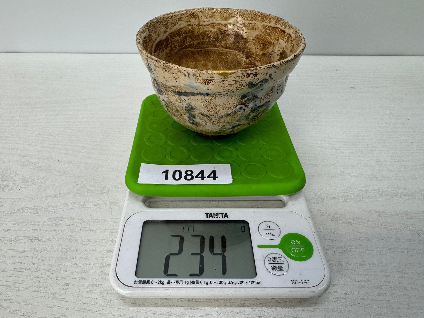 Y10844 CHAWAN Mino-ware kintsugi bowl signed Japan antique tea ceremony pottery