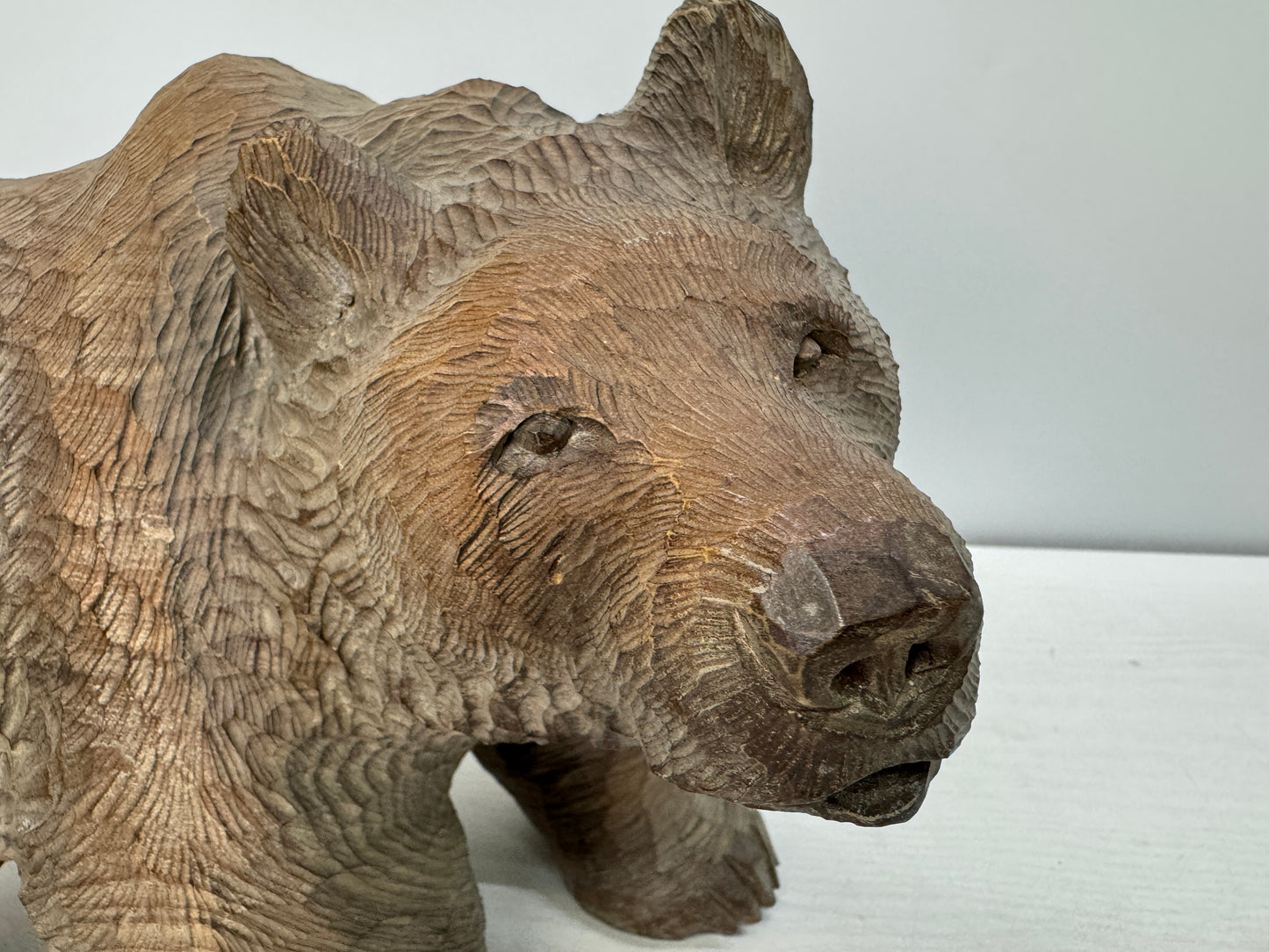 Y10846 OKIMONO wood carving Bear signed wooden tag Japan antique figure figurine