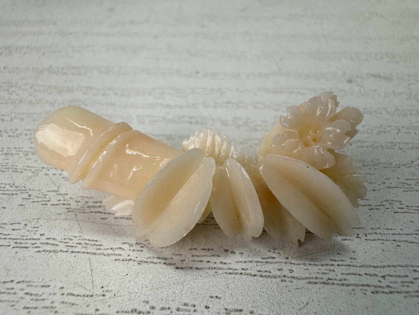 Y10861 BROOCH Genuine White Coral Flower Branch Japan antique jewelry fashion