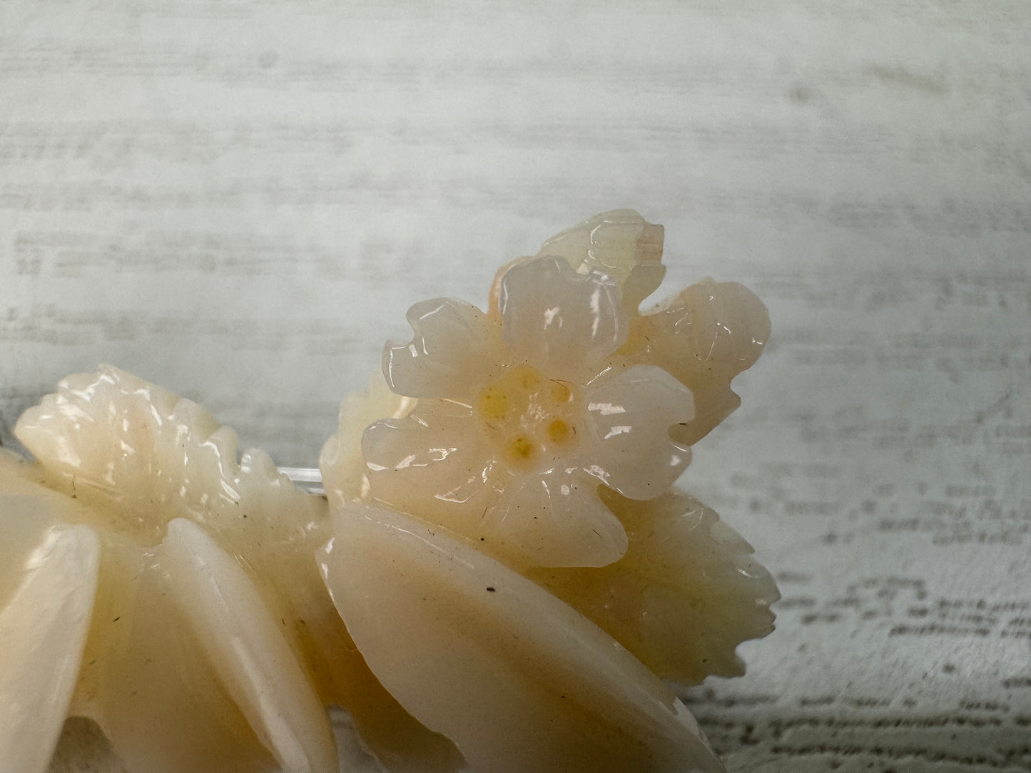 Y10861 BROOCH Genuine White Coral Flower Branch Japan antique jewelry fashion