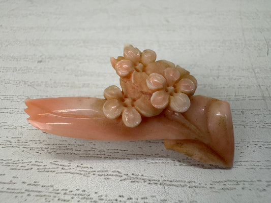 Y10862 BROOCH Genuine Coral Plum blossom carving Japan antique jewelry fashion