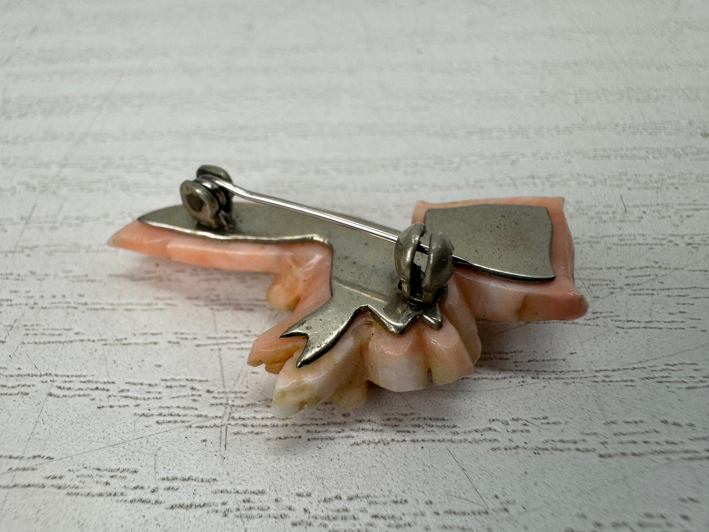 Y10862 BROOCH Genuine Coral Plum blossom carving Japan antique jewelry fashion