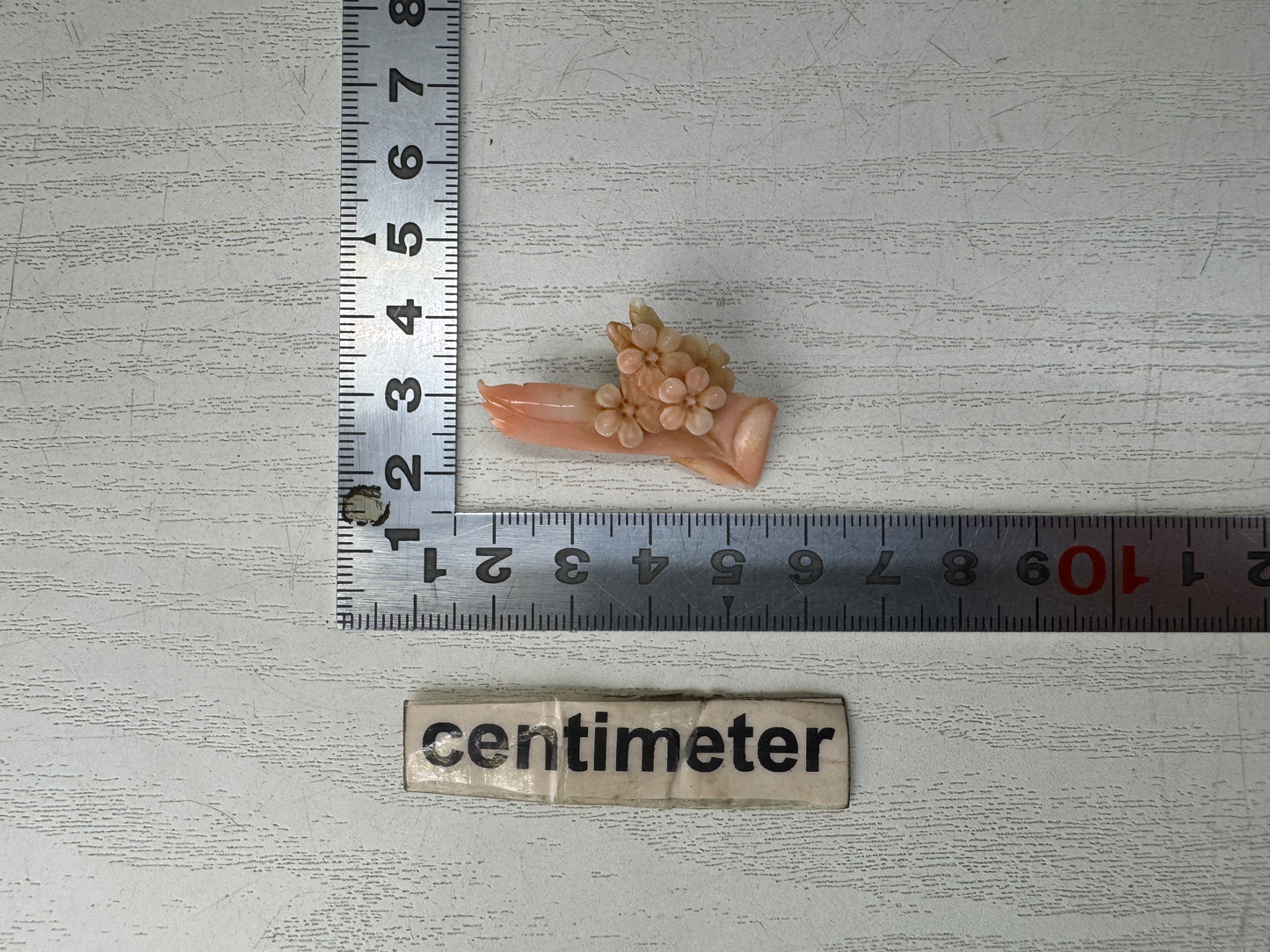Y10862 BROOCH Genuine Coral Plum blossom carving Japan antique jewelry fashion
