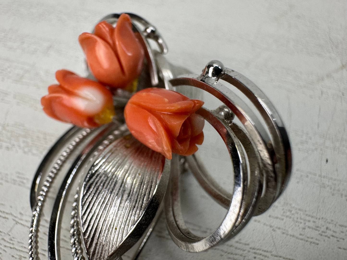Y10864 BROOCH Genuine Coral Tulip Japan antique jewelry fashion accessory pin