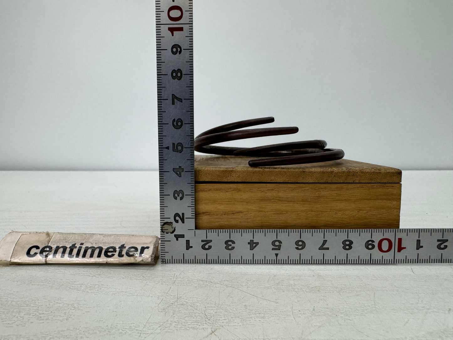 Y10866 KAMAKAN Iron Kettle lifting ring signed box Japan antique tea ceremony
