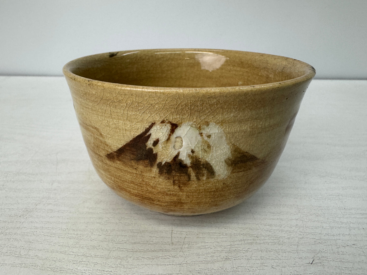 Y10871 CHAWAN Mino-ware bowl signed Mt. Fuji Japan antique tea ceremony pottery