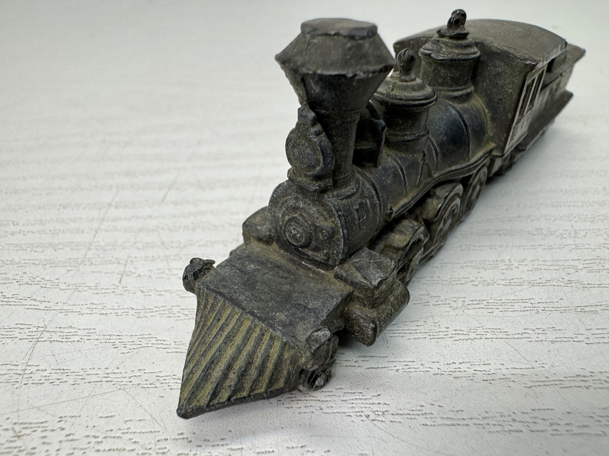 Y10891 OKIMONO metal Benkei locomotive train figurine Japan antique ornament