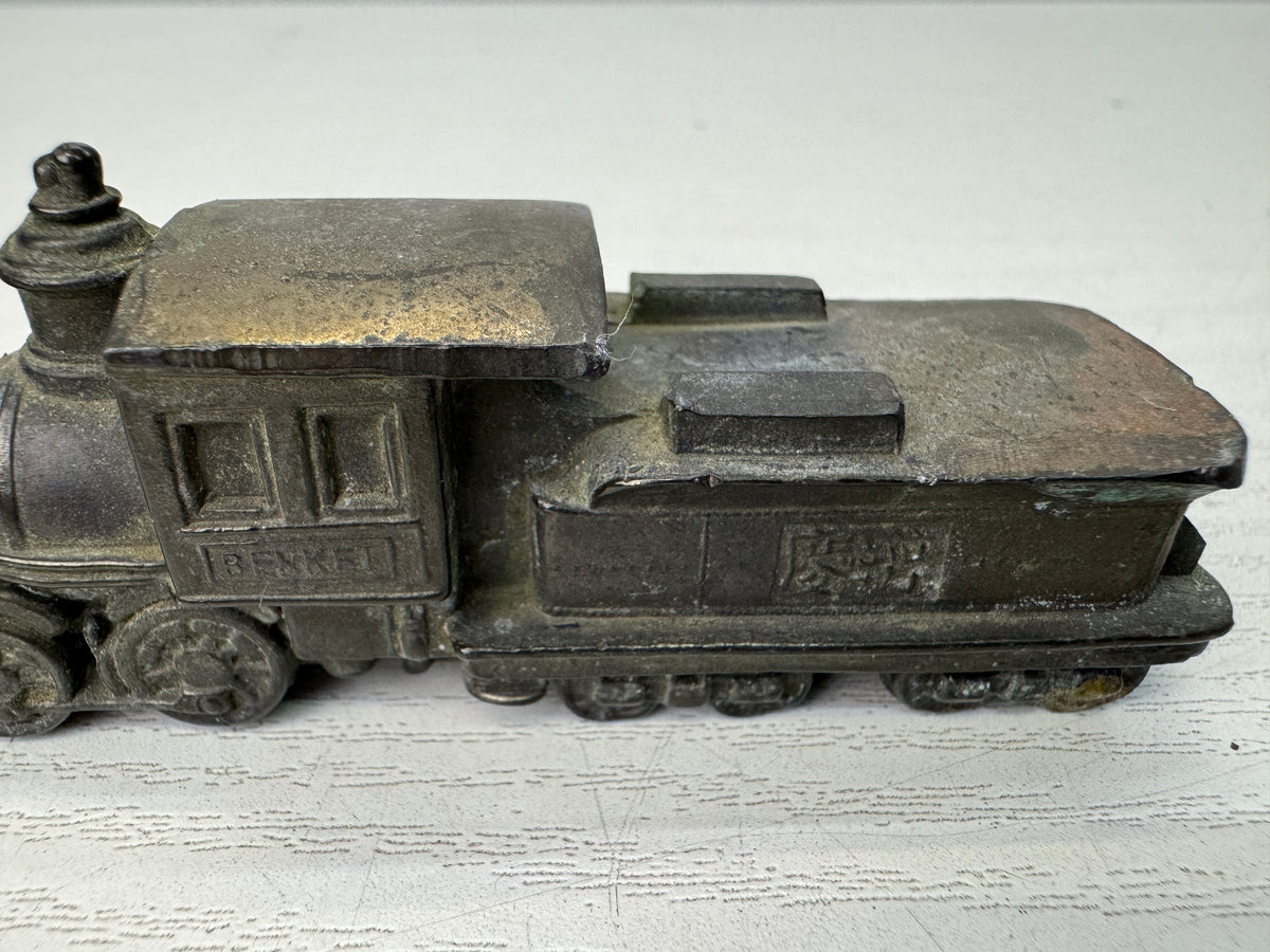 Y10891 OKIMONO metal Benkei locomotive train figurine Japan antique ornament