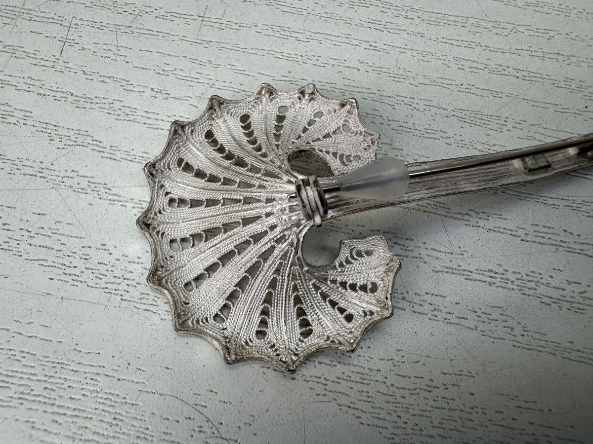 Y10892 BROOCH Silverwork Ginkgo leaf signed box Japan antique jewelry accessory