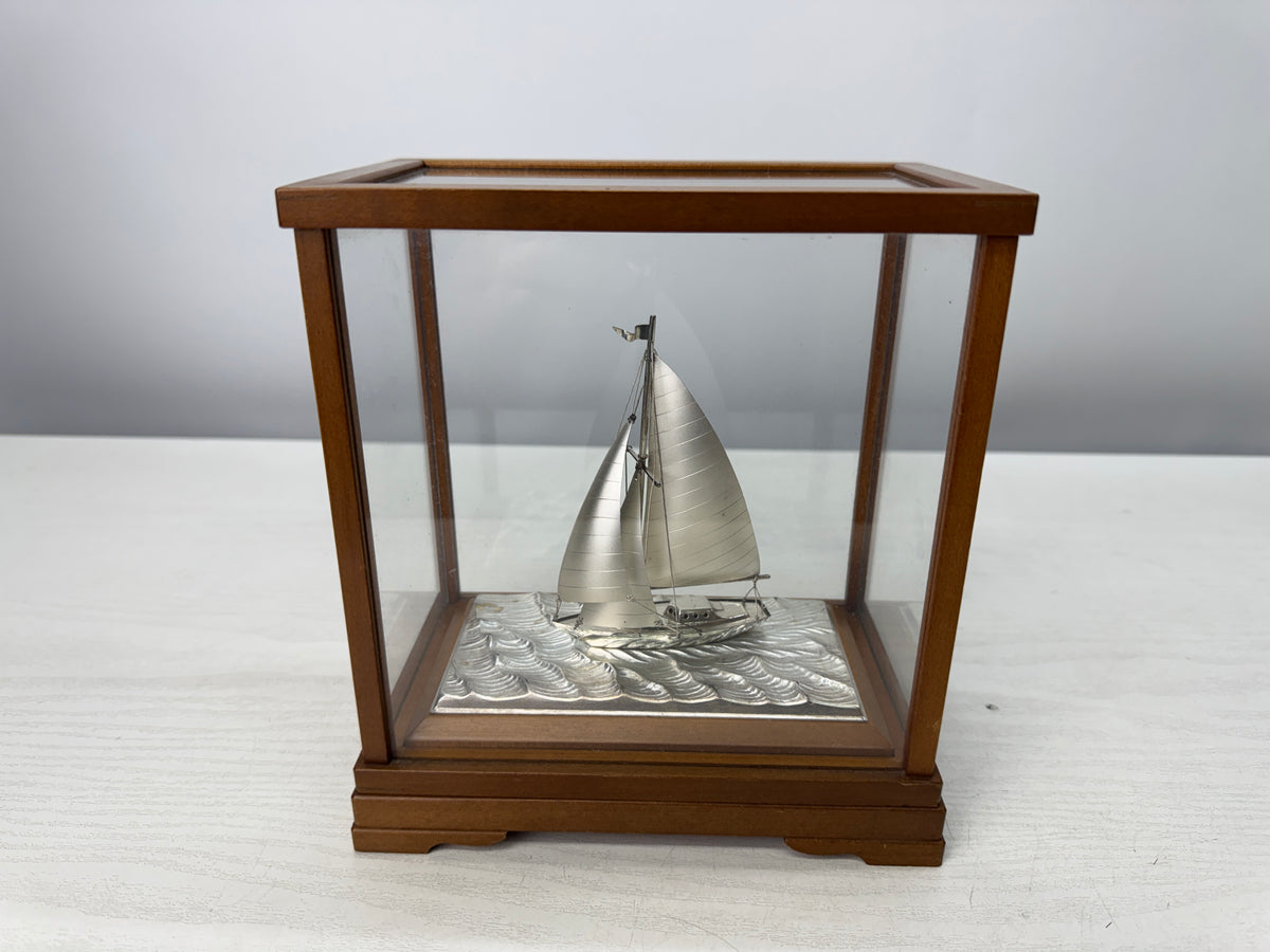 Y10894 OKIMONO Silver Yacht signed glass case Japan antique ornament interior