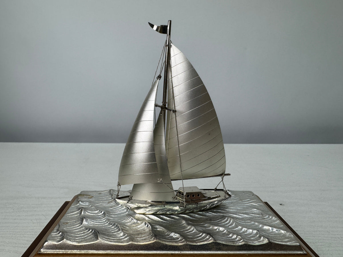 Y10894 OKIMONO Silver Yacht signed glass case Japan antique ornament interior