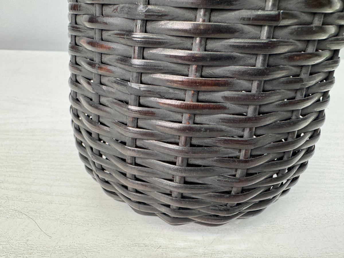 Y10898 FLOWER VASE Rattan woven signed box Japan antique ikebana floral interior