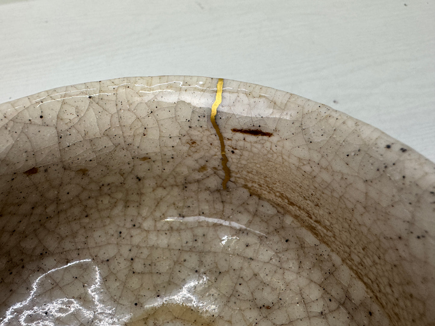 Y10934 CHAWAN Shino-ware kintsugi bowl signed Japan antique tea ceremony pottery