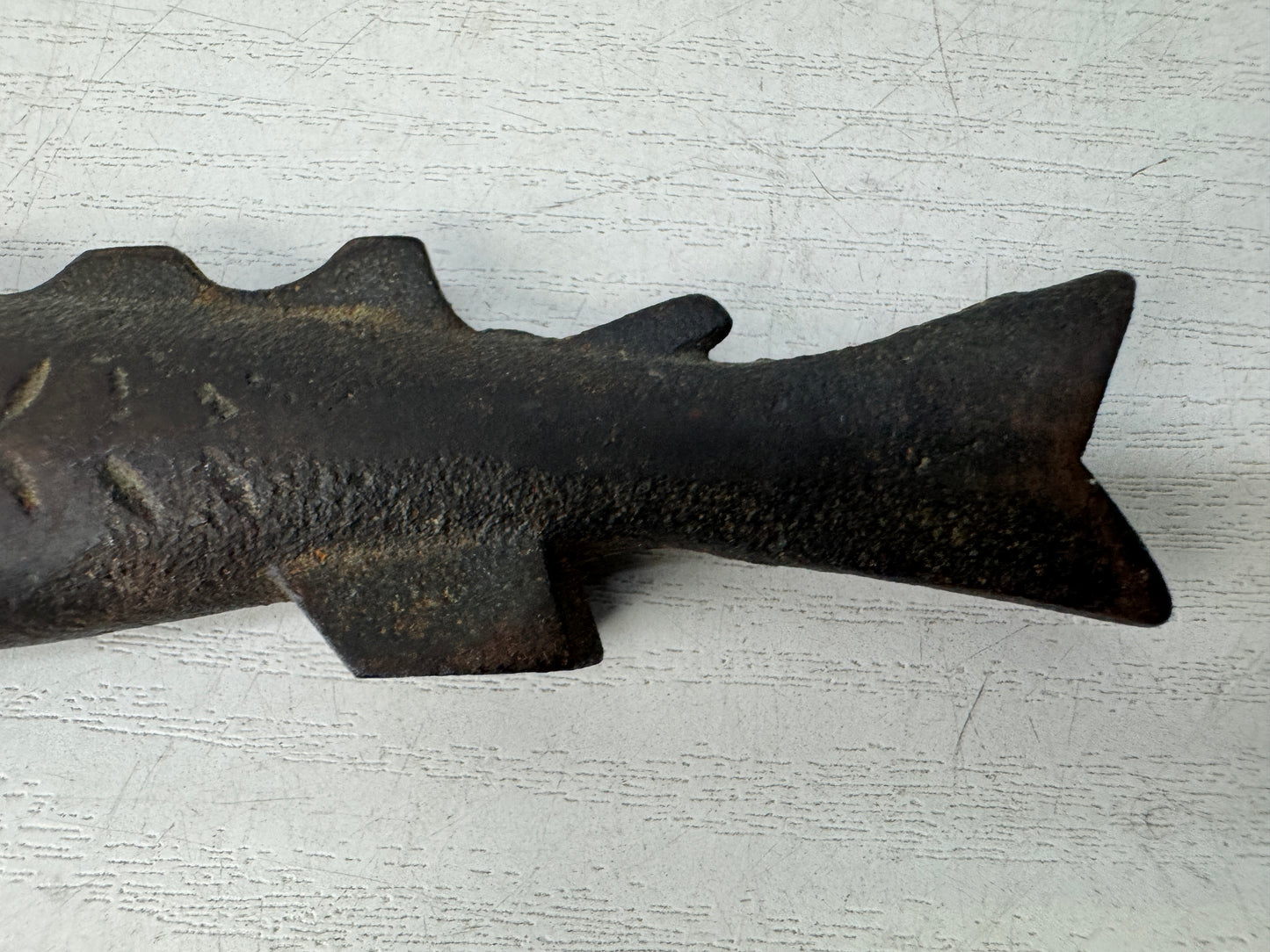 Y10949 OKIMONO metal Fish-shaped paperweight stationery Japan antique figure