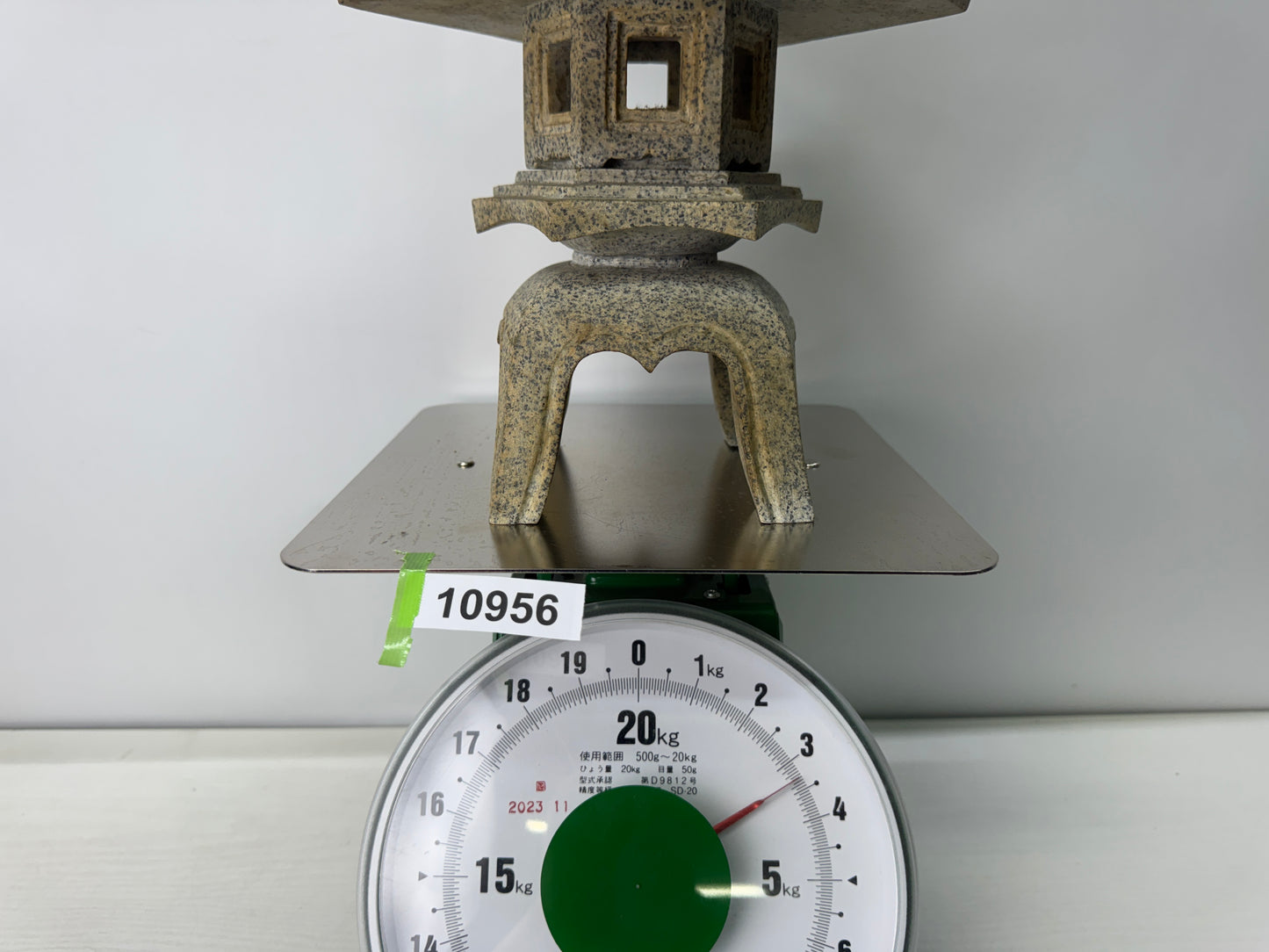 Y10956 TOUROU small Granite Lantern ornament Japanese garden Japan antique light