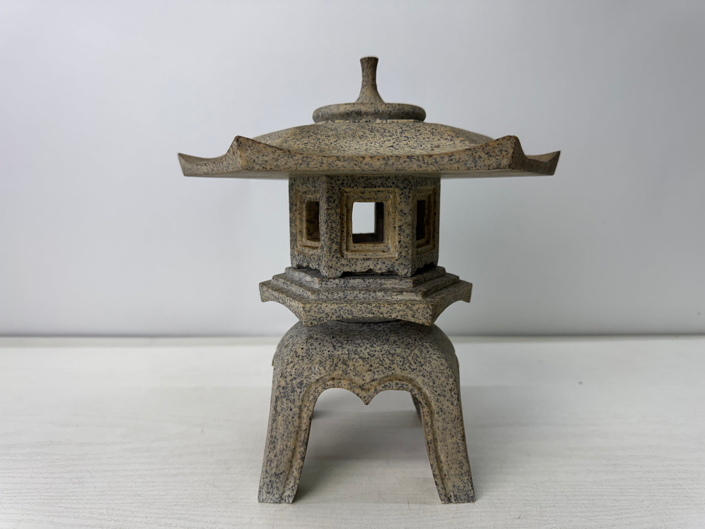 Y10956 TOUROU small Granite Lantern ornament Japanese garden Japan antique light