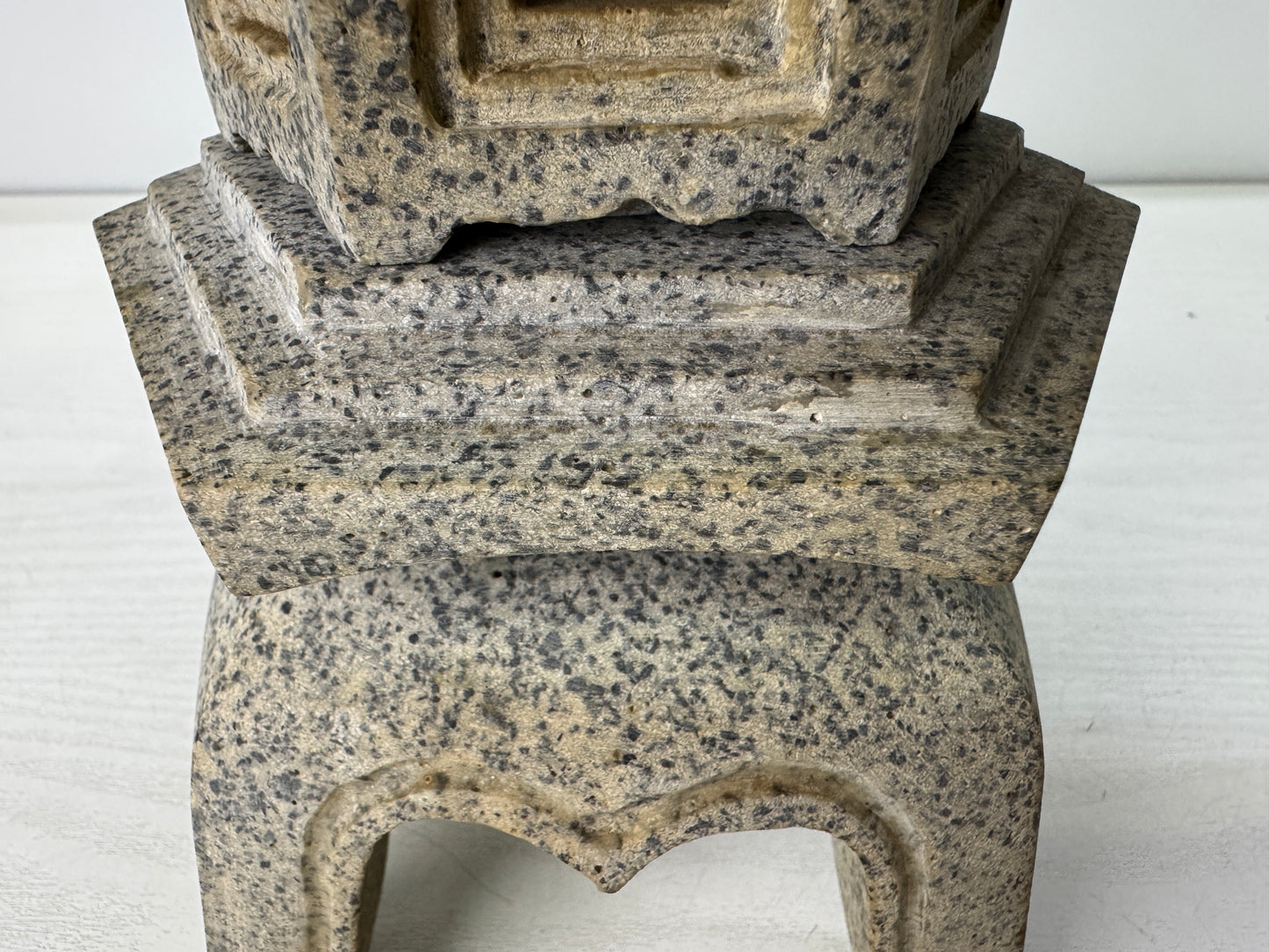 Y10956 TOUROU small Granite Lantern ornament Japanese garden Japan antique light