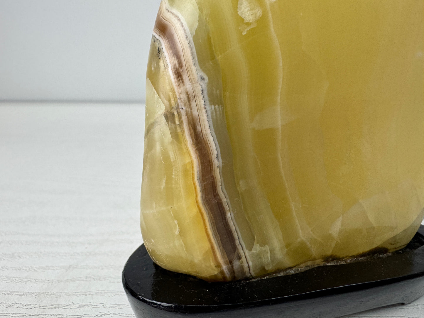 Y10957 OKIMONO striped Agate Onyx raw stone wooden stand Japan antique interior