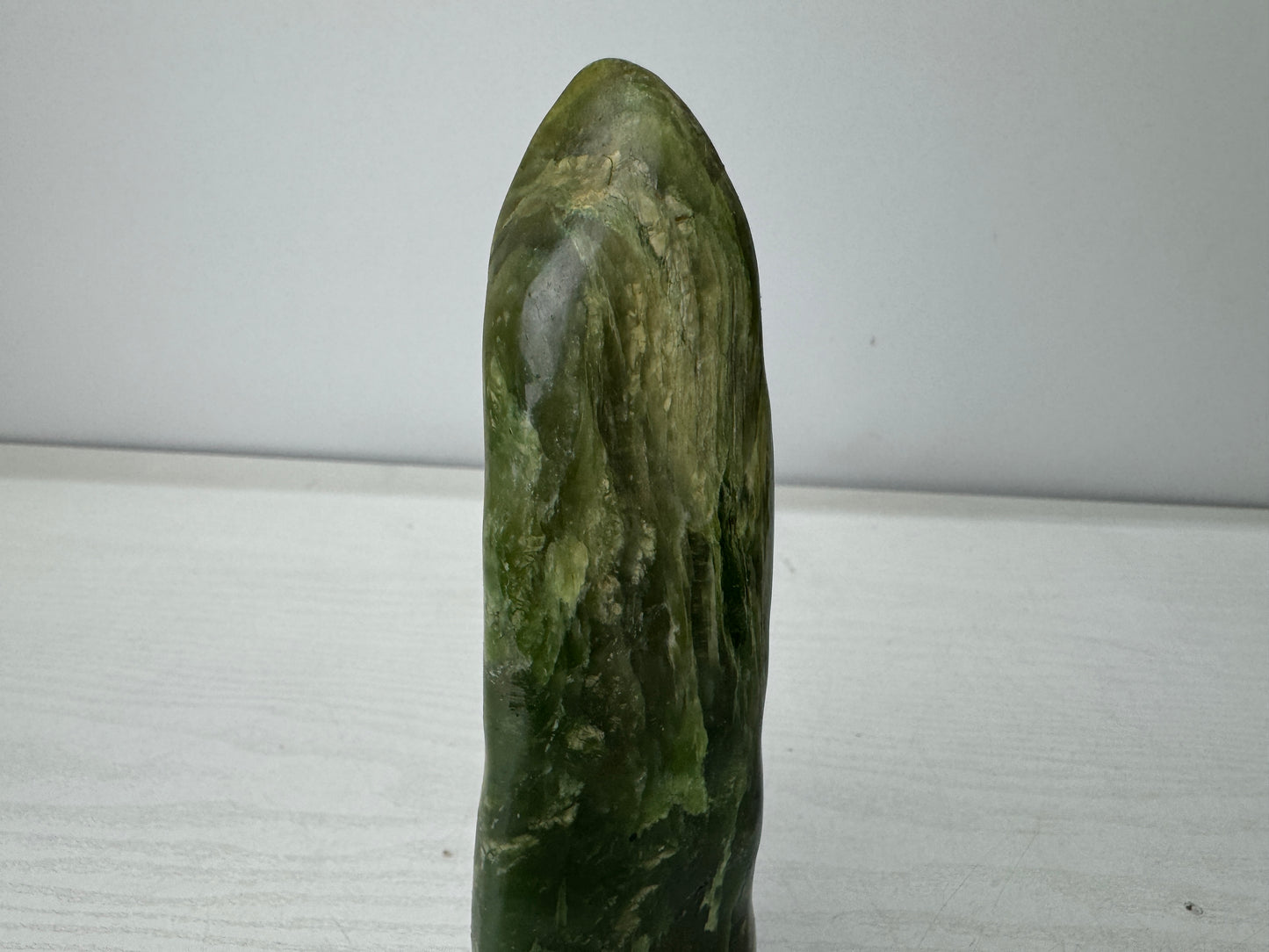 Y10958 OKIMONO Taiwan Jade raw viewing stone wooden stand Japan antique interior