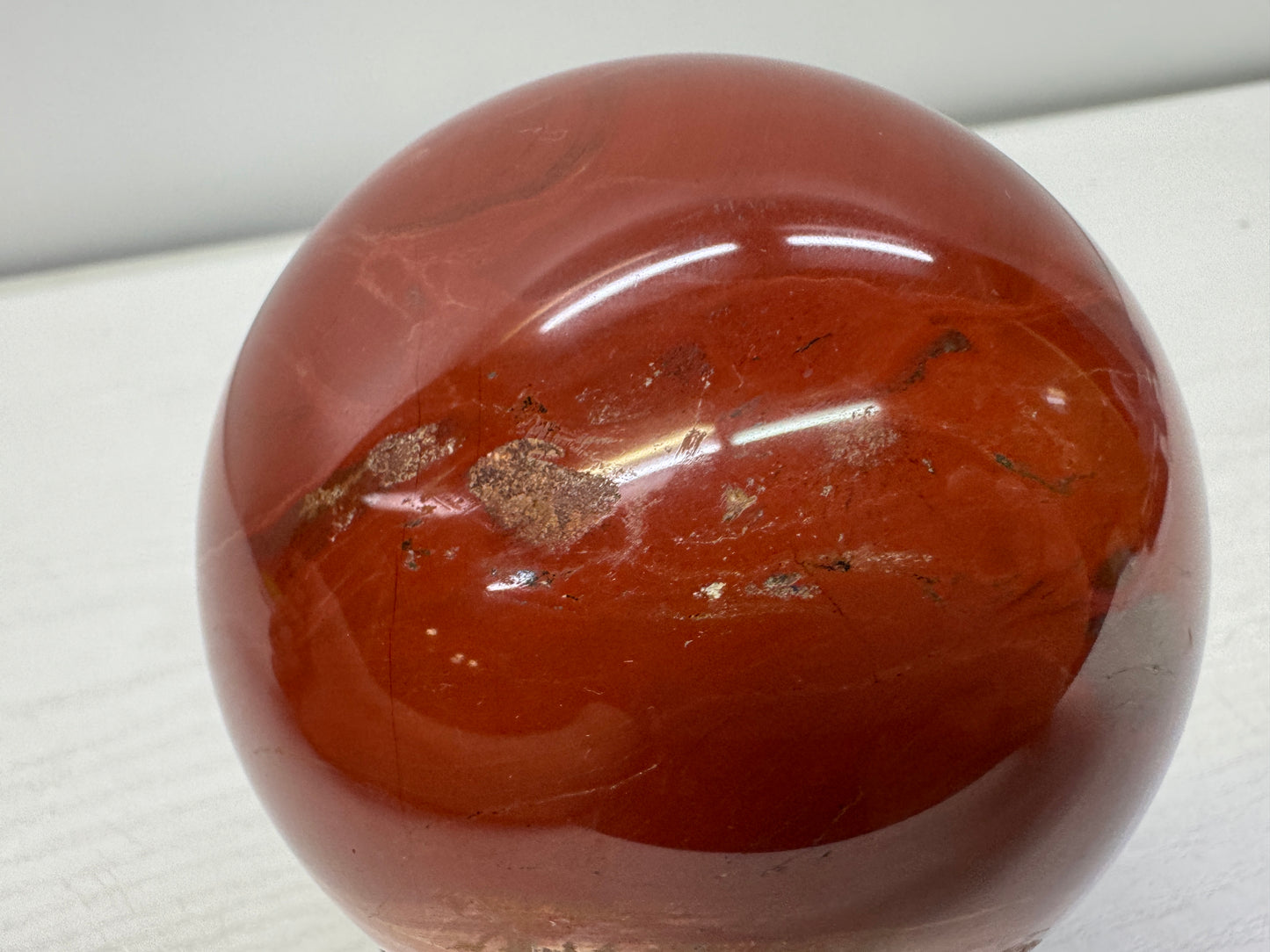 Y10974 OKIMONO natural raw Red stone Sphere wooden stand Japan antique interior