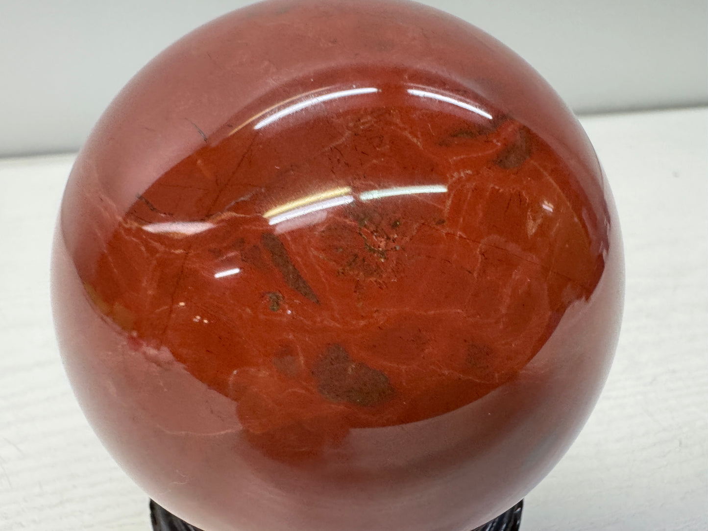 Y10974 OKIMONO natural raw Red stone Sphere wooden stand Japan antique interior