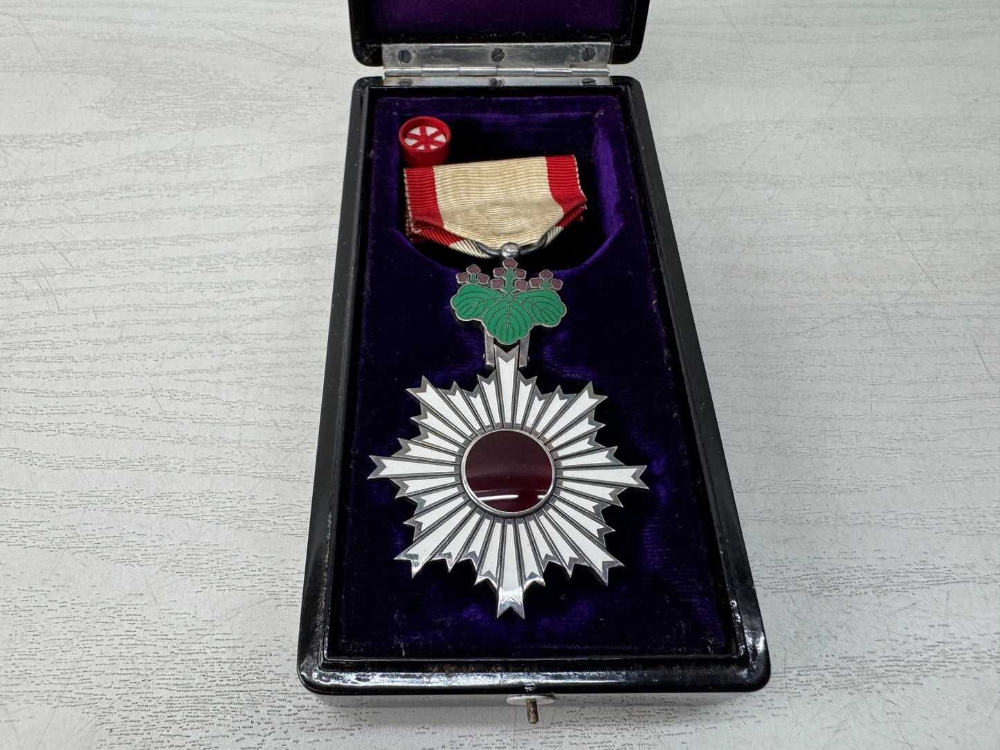 Y10976 KUNSHO 6th Class Order of the Rising Sun box Japanese military medal