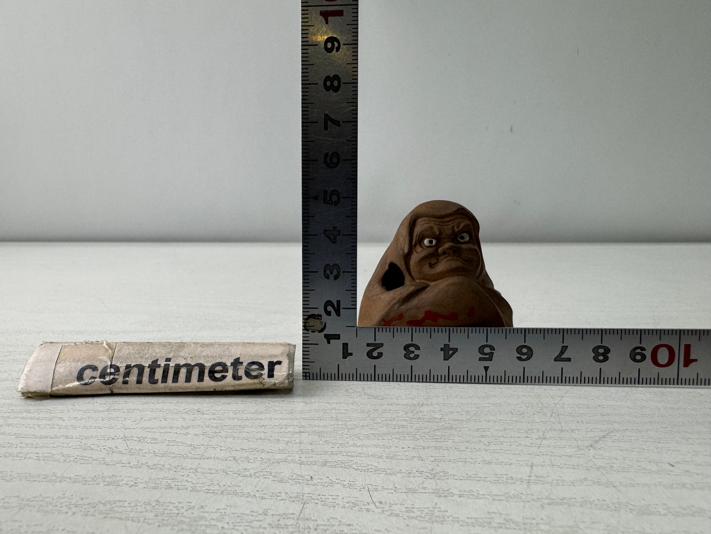 Y10979 OKIMONO Inuyama-ware small Daruma figurine signed Japan antique interior