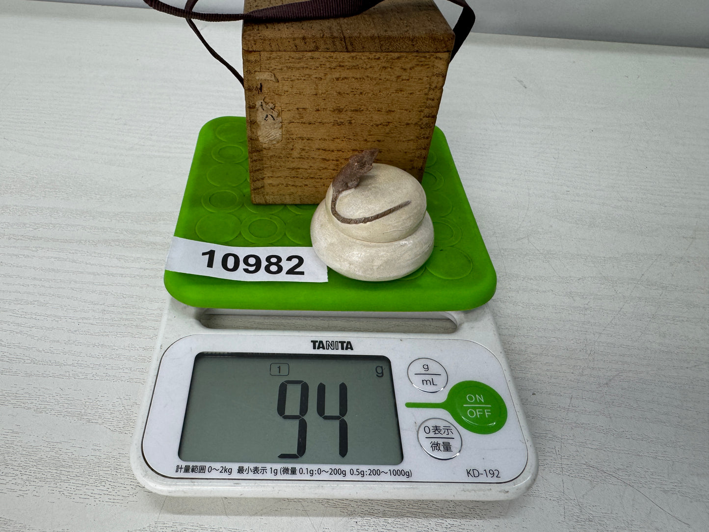 Y10982 BOX Kyo-ware Mouse signed Japan antique incense case fragrance aroma