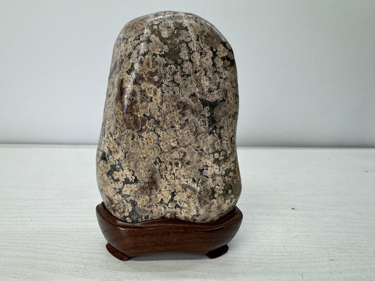Y10991 OKIMONO Nishiki viewing stone Suiseki wooden stand Japan antique interior