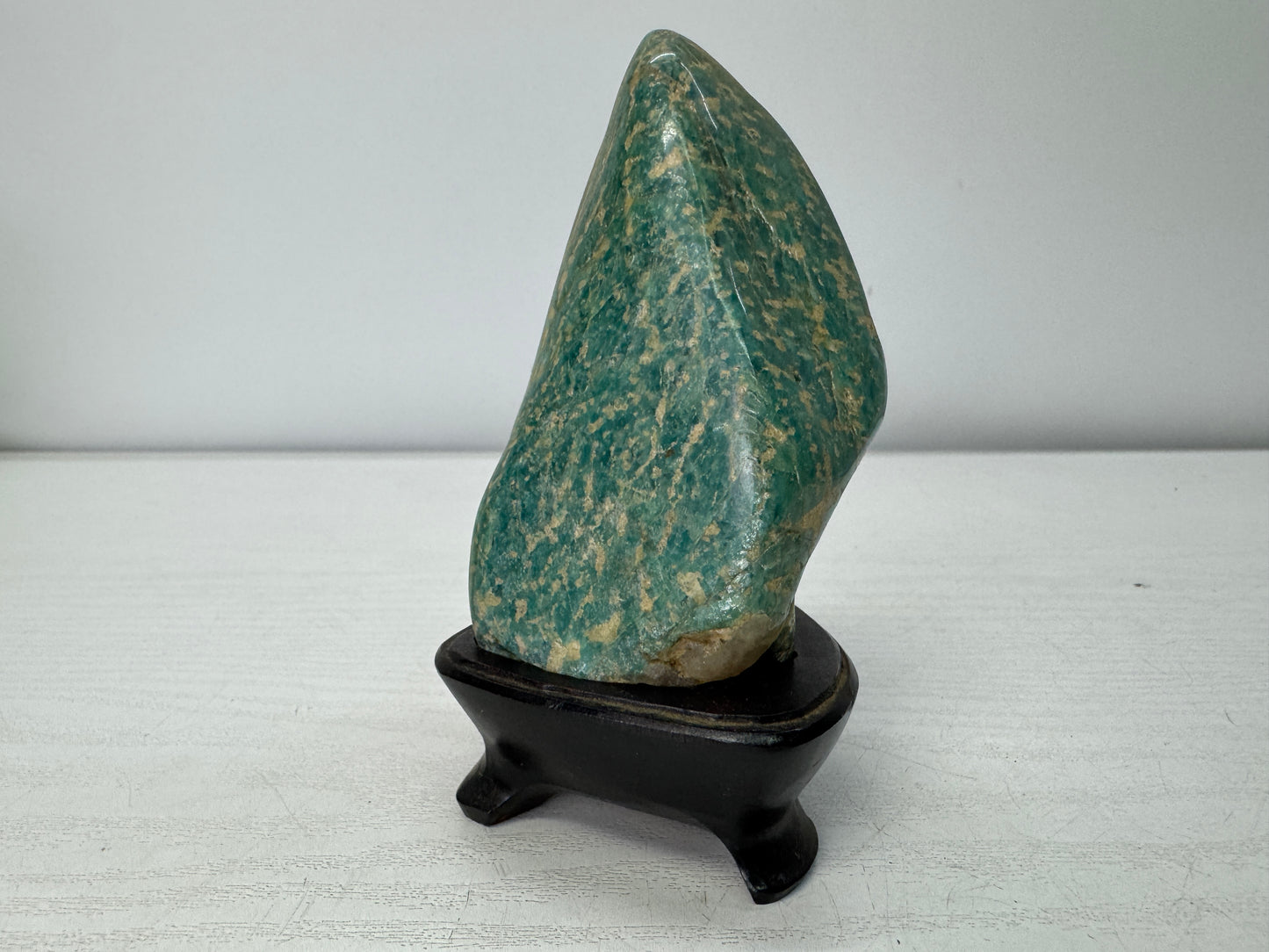 Y10993 OKIMONO Green natural viewing stone wooden stand Japan antique interior