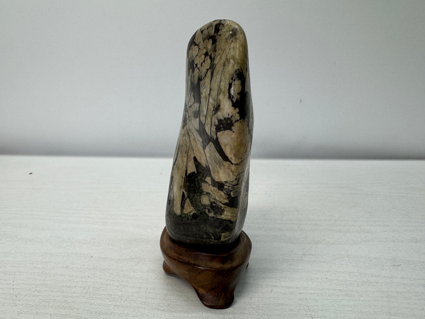Y10998 OKIMONO Chrysanthemum viewing stone wooden stand Suiseki Japan antique