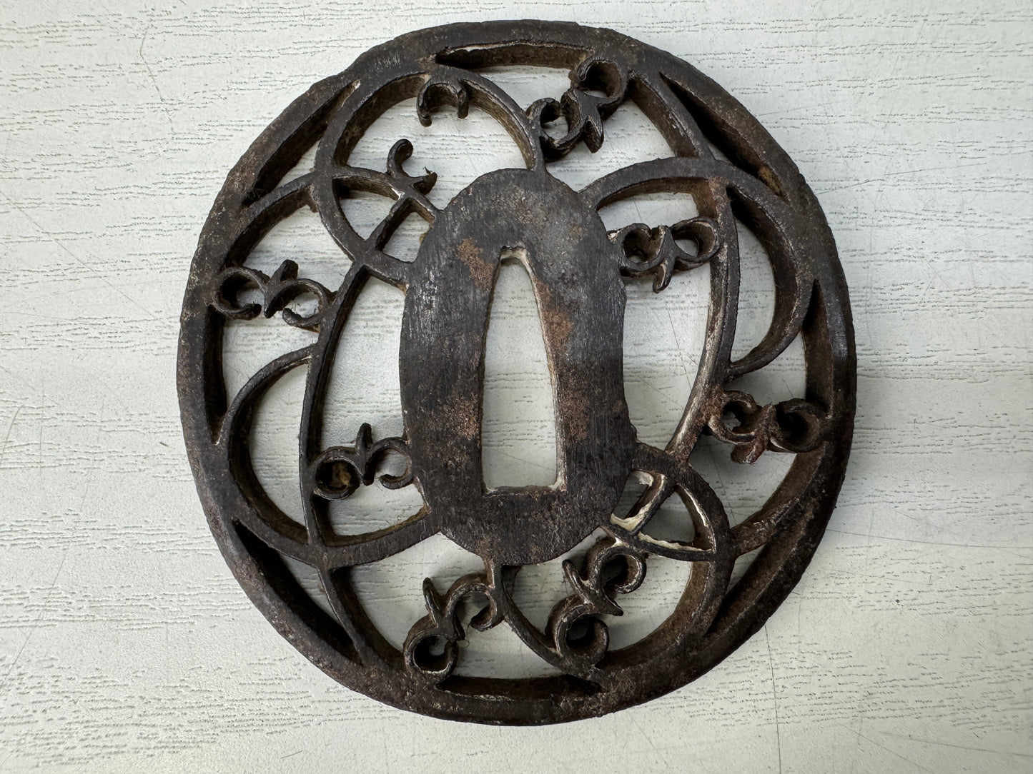 Y11007 TSUBA Iron Wakizashi sword guard Japan antique samurai katana koshirae