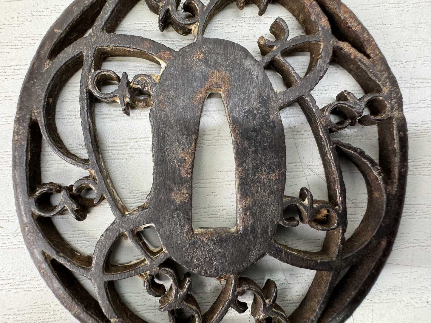 Y11007 TSUBA Iron Wakizashi sword guard Japan antique samurai katana koshirae