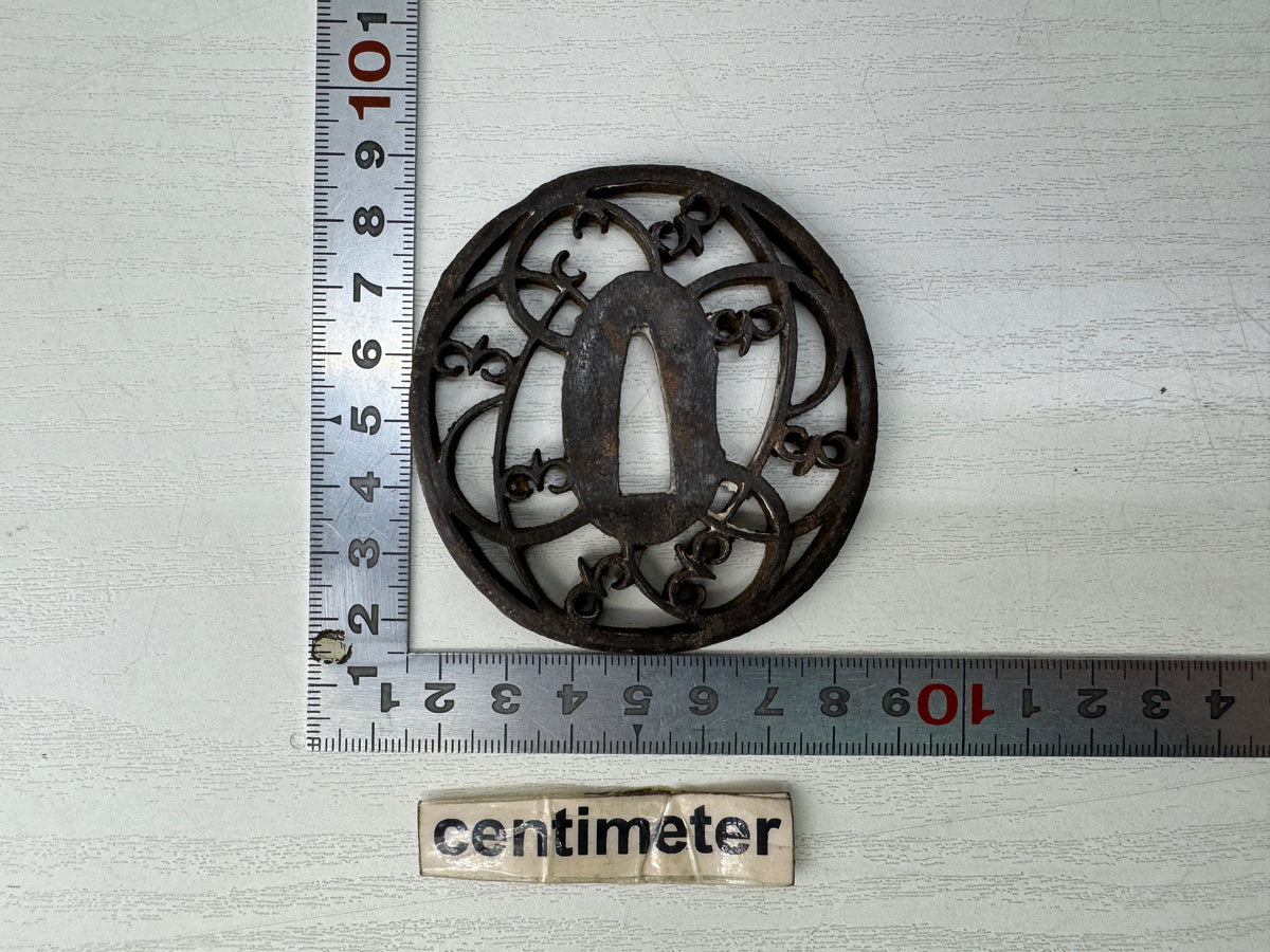 Y11007 TSUBA Iron Wakizashi sword guard Japan antique samurai katana koshirae