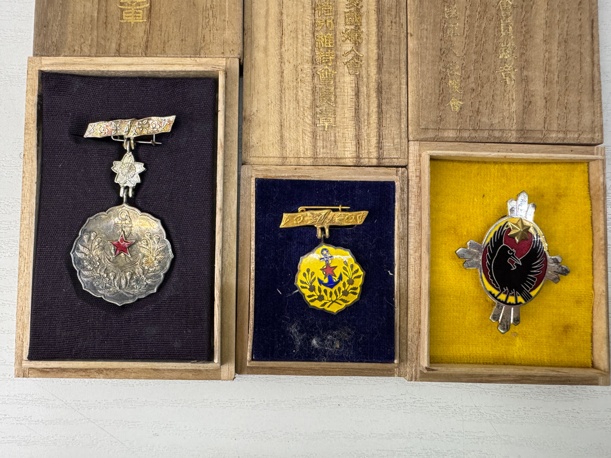 Y11013 Imperial Japan Army Military badges set of 5 box Japanese WW2 vintage